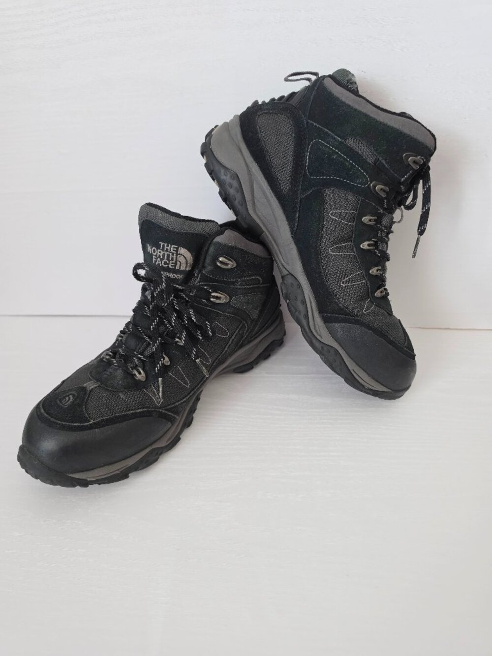 Vintage Men's The North Face Hiking Boots Waterproof/PrimaLoft Size 12